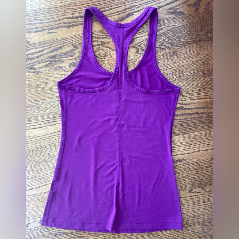 ๐ Dri-Fit Nike Top โ๏ธ - Picture 3 of 4